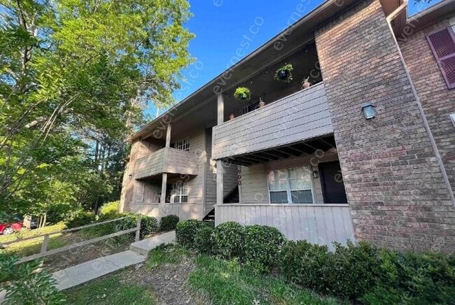 property at 1906 Patton Creek Ln