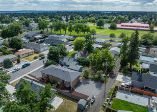 1727 E Sanson Ave in Spokane, WA - Building Photo - Building Photo