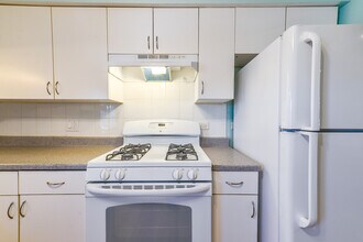 3814 N Harlem Ave, Unit 3E in Chicago, IL - Building Photo - Building Photo