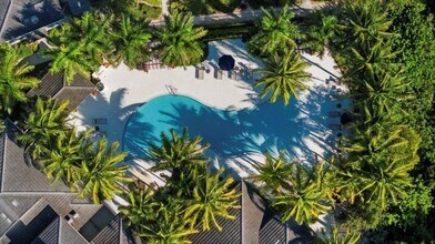 The Hamptons at Palm Beach Gardens Apartments in Palm Beach Gardens, FL - Building Photo - Building Photo