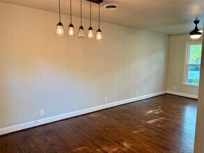 1009 Alice St in Denton, TX - Building Photo - Building Photo