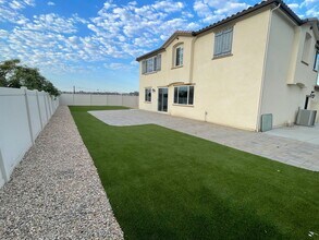 1230 Tesoro Pl in Vista, CA - Building Photo - Building Photo