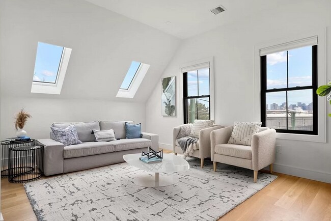 93 Cowper St, Unit 3 in Boston, MA - Building Photo - Building Photo