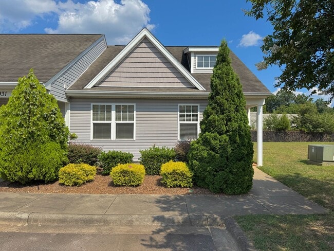 property at 935 Barracuda Ave