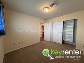 3201 Pacific Ave in Tacoma, WA - Building Photo - Building Photo