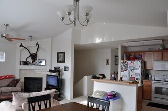 6562 Whispering Loop in Anchorage, AK - Building Photo - Building Photo