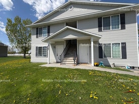 3723 Deloy Dr, Unit 1 in Idaho Falls, ID - Building Photo