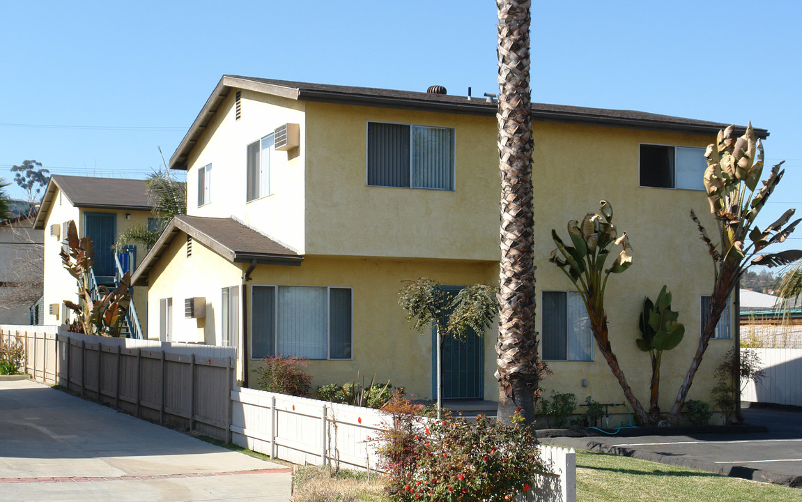 434 Richfield Ave in El Cajon, CA - Foto de edificio