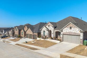 South Oak in Little Elm, TX - Building Photo - Building Photo