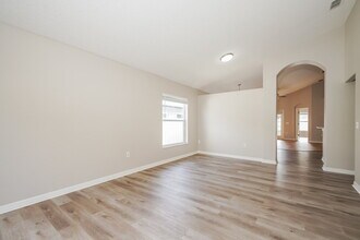 204 Cornwall Ct in Kissimmee, FL - Building Photo - Building Photo