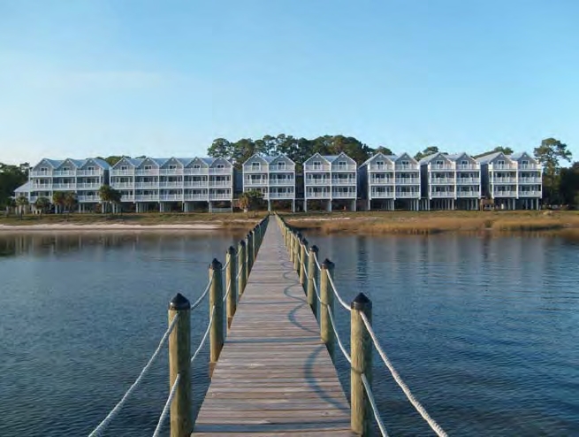 The Bungalows in Carrabelle, FL - Foto de edificio