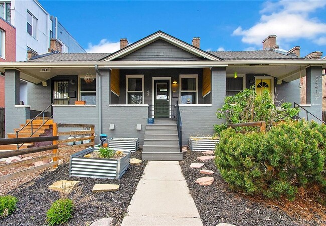 property at 2443 W Dunkeld Pl