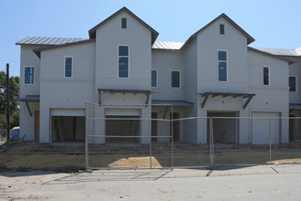 Parklid in San Antonio, TX - Foto de edificio - Building Photo