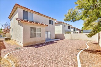 10168 Maidens Wreath Ct in Las Vegas, NV - Foto de edificio - Building Photo