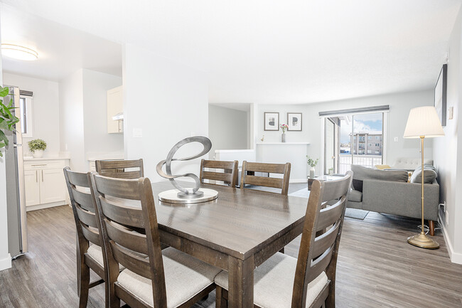 812 Allegheny Dr in Winnipeg, MB - Building Photo - Building Photo