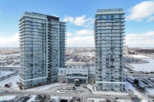 Erin Square Condos in Mississauga, ON - Building Photo