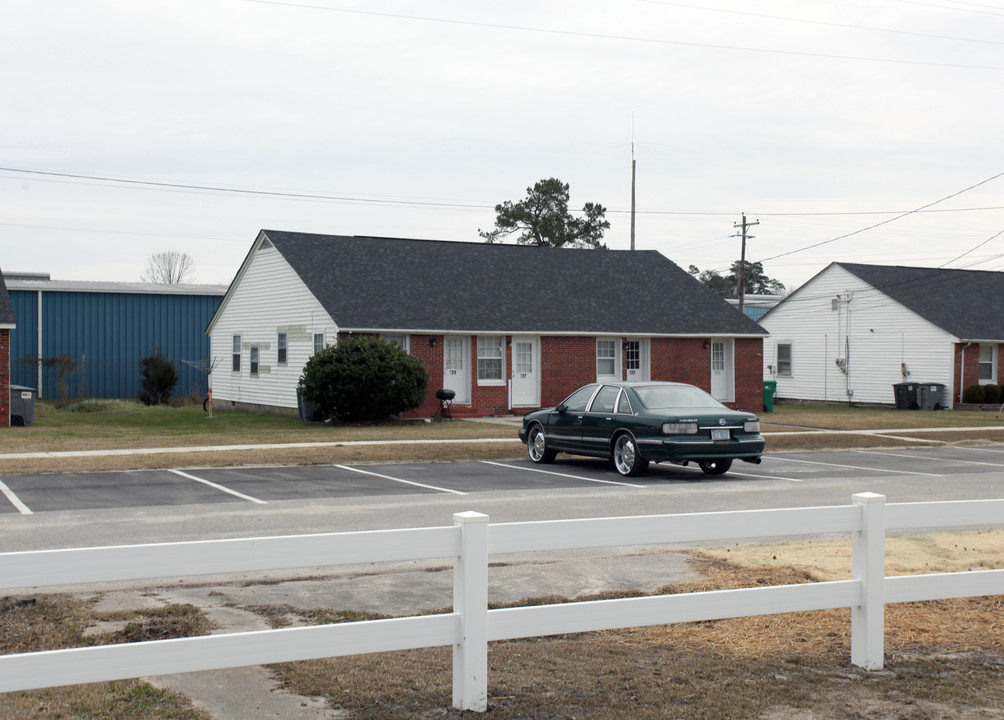 112 Scientific Ln in Jacksonville, NC - Building Photo