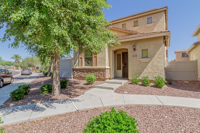 property at 1962 W Faria Ln