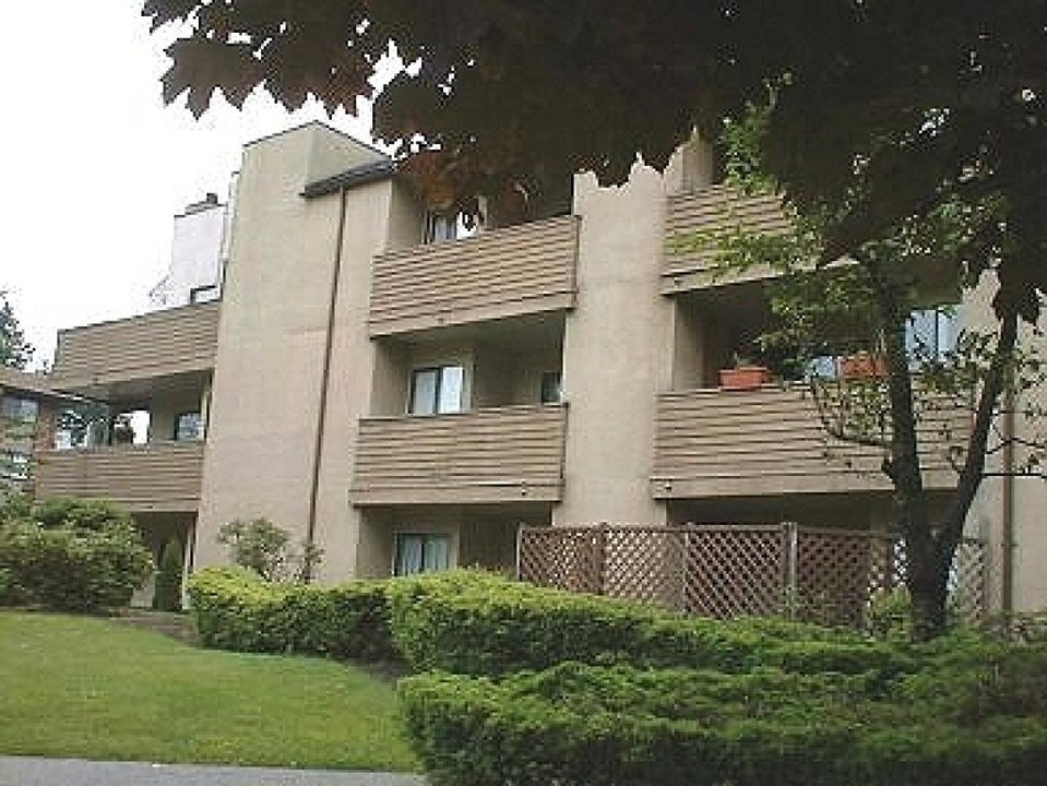 The Blue Mountain Apartments in Coquitlam, BC - Building Photo