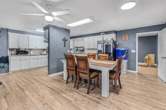 1325 E Burton St in Sulphur, LA - Building Photo - Building Photo