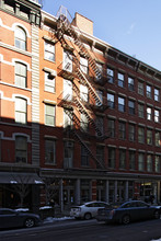 56-58 Warren St in New York, NY - Building Photo - Building Photo