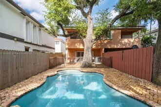 3060 Matilda St in Miami, FL - Building Photo - Building Photo
