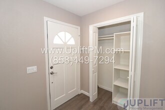 3838 Avocado Blvd in La Mesa, CA - Building Photo - Building Photo