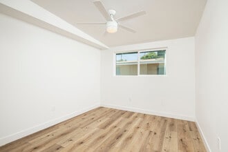 La Alegre in Scottsdale, AZ - Building Photo - Building Photo
