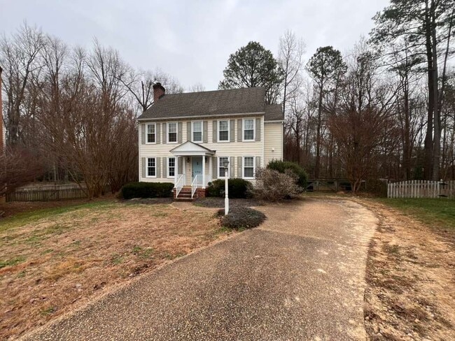 property at 5916 Park Forest Ln