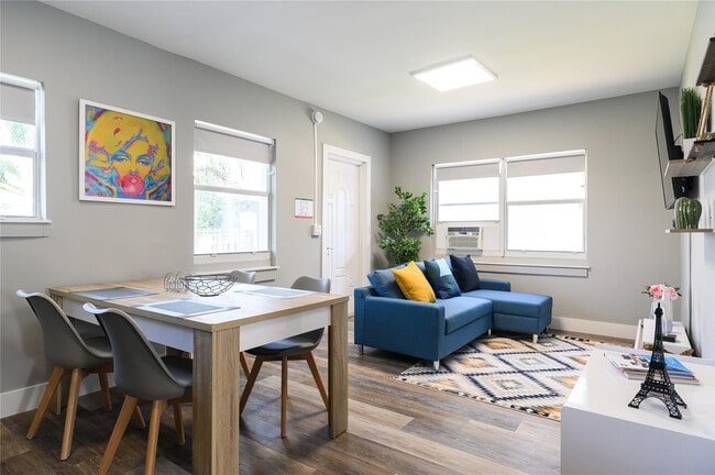 property at 1020 N Victoria Park Rd