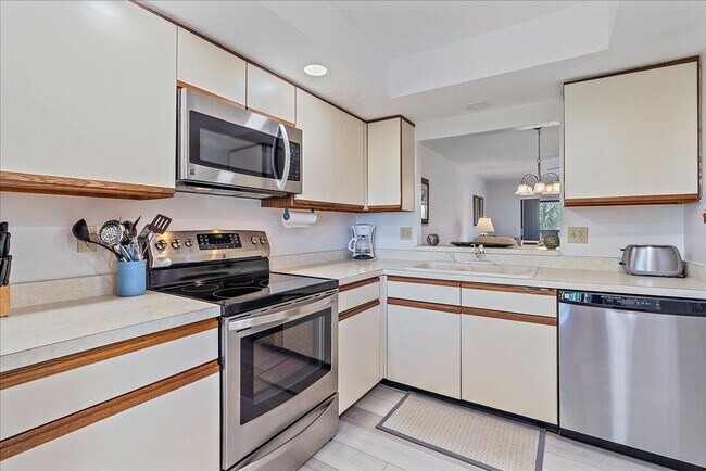 320 Mission Trail N in Venice, FL - Foto de edificio - Building Photo