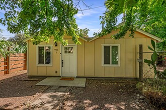 1191 E 9th St in Chico, CA - Building Photo - Building Photo