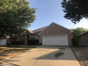 3517 Sutter Ct in Fort Worth, TX - Building Photo - Building Photo