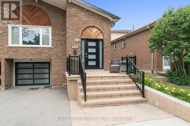 property at 2571 Palisander Ave