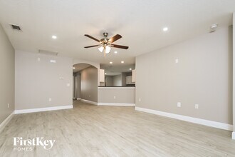 11202 Hidden Breeze Dr in Wimauma, FL - Building Photo - Building Photo