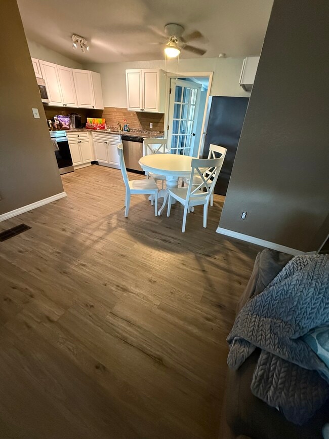 10495 118th Ave in Largo, FL - Foto de edificio - Building Photo