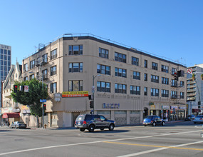 3950 W 6th St in Los Angeles, CA - Building Photo - Building Photo