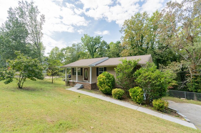 37 Anderson Rd in Ringgold, GA - Building Photo - Building Photo