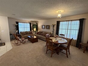 1203 Mallard Dr in Sherman, TX - Foto de edificio - Building Photo