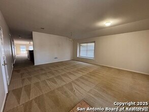 4906 Spyglass View in San Antonio, TX - Building Photo - Building Photo