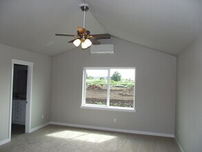 619 S 15th St in Philomath, OR - Building Photo - Building Photo