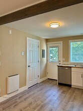 781 High School Rd NE in Bainbridge Island, WA - Building Photo - Building Photo