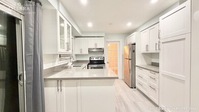 785 Gorham St in Newmarket, ON - Building Photo - Building Photo