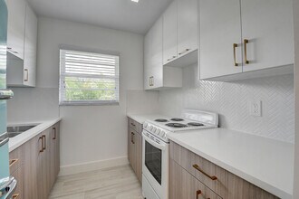 502 N H St in Lake Worth Beach, FL - Building Photo - Building Photo