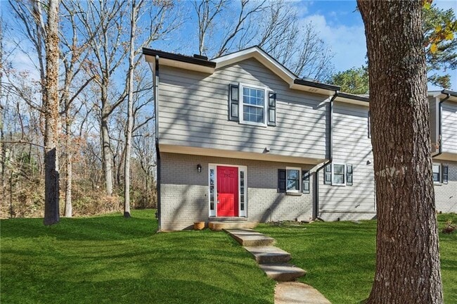 752 Barnes Mill Trace NE in Marietta, GA - Building Photo - Building Photo