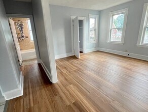 285 E Squantum St in Quincy, MA - Building Photo - Building Photo
