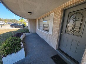 5912 Della Dr in Holiday, FL - Building Photo - Building Photo