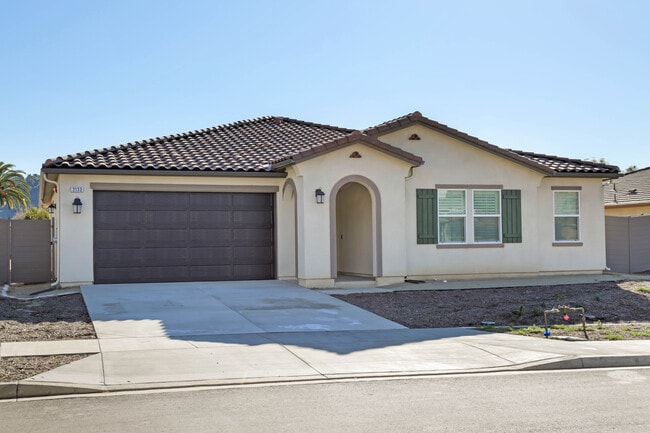 property at 3133 Smith Pl