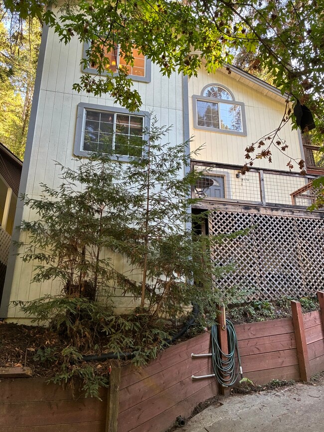 property at 14570 Canyon 1 Rd
