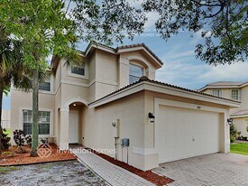 12611 SW 42nd St in Miramar, FL - Building Photo